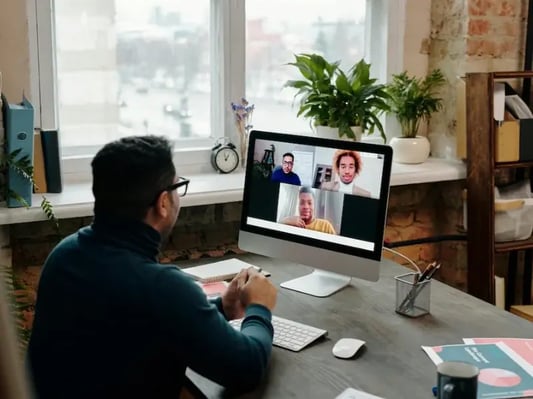 hybrid-work-man-on-video-call