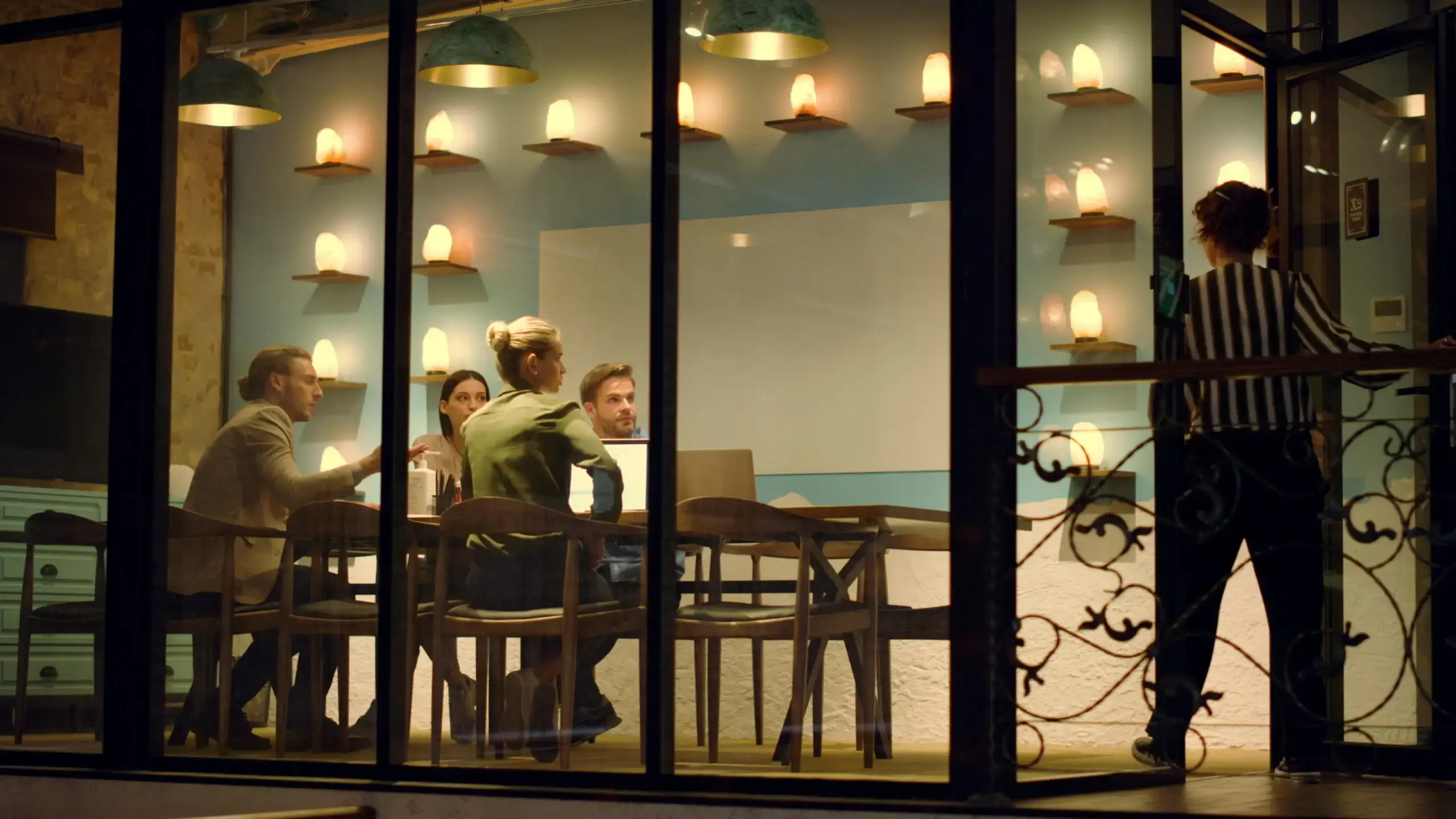 The Perfect Meeting Room for Your Coworking Space